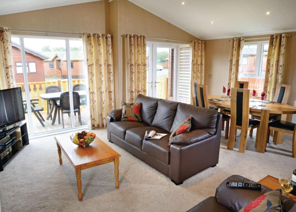 South Lakeland Leisure Village Hornby  Екстериор снимка