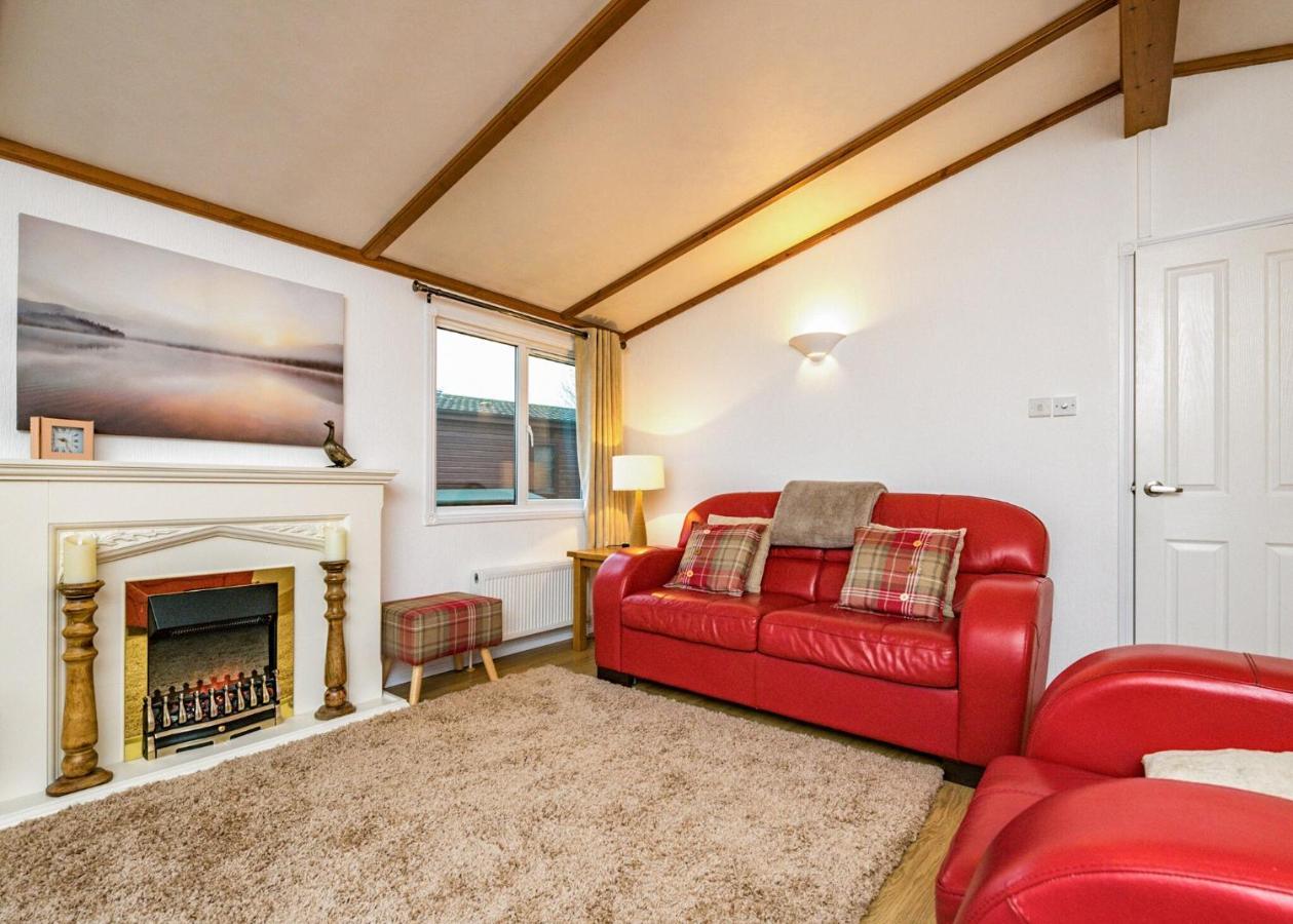 South Lakeland Leisure Village Hornby  Екстериор снимка