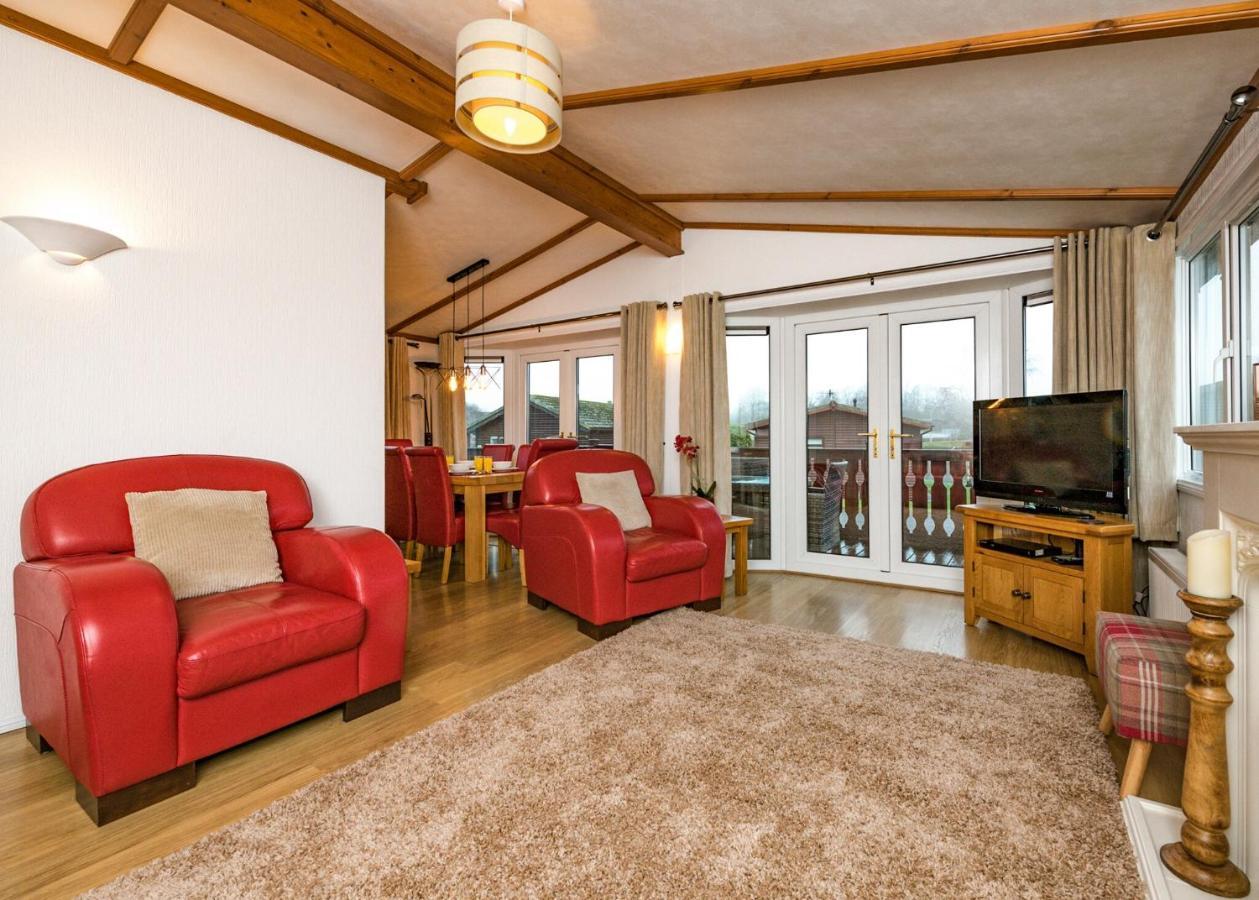 South Lakeland Leisure Village Hornby  Екстериор снимка