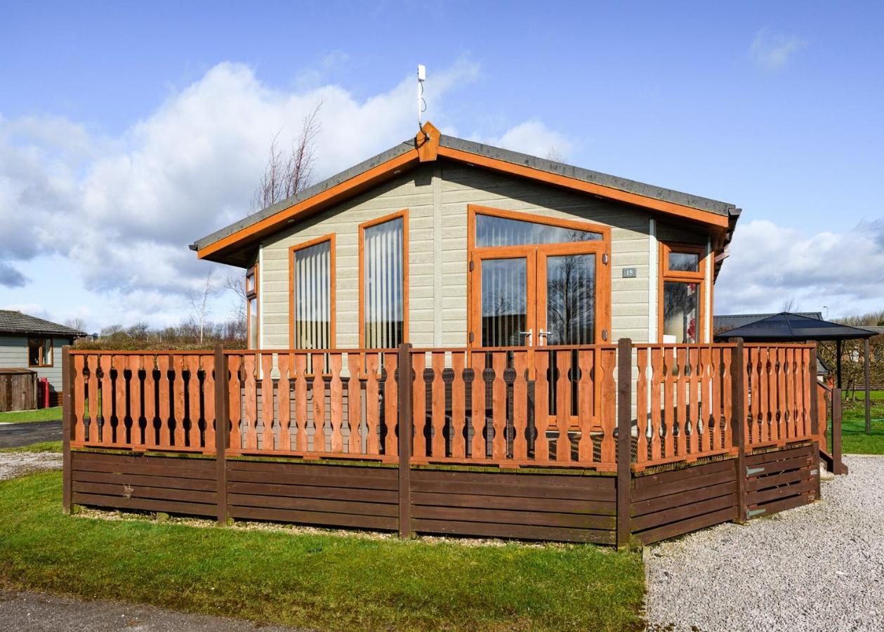 South Lakeland Leisure Village Hornby  Екстериор снимка
