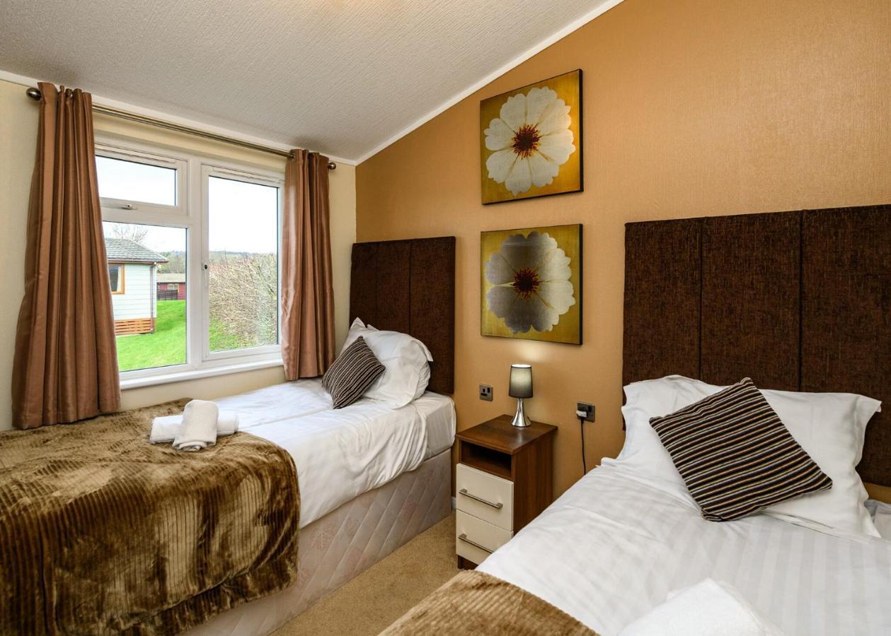 South Lakeland Leisure Village Hornby  Екстериор снимка