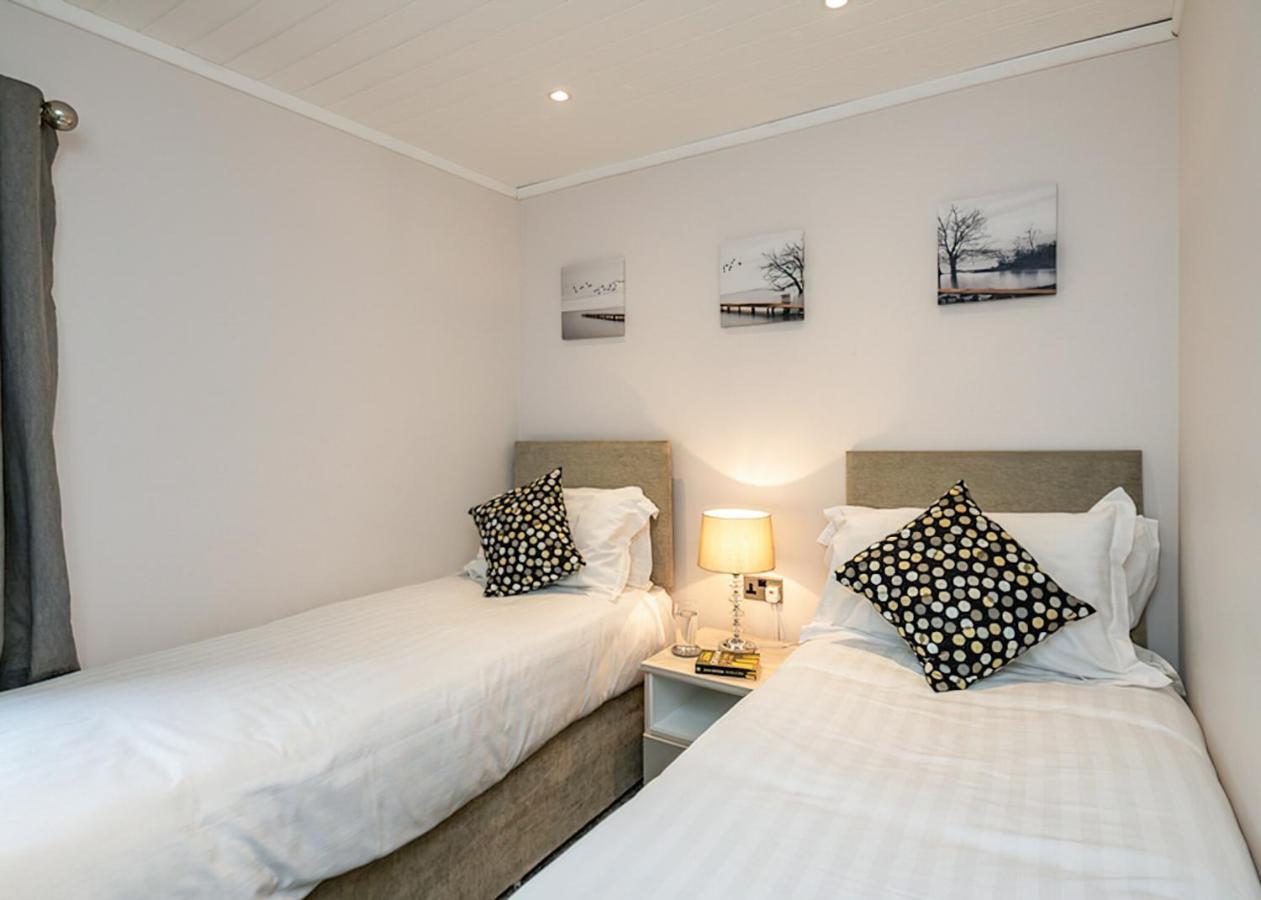 South Lakeland Leisure Village Hornby  Екстериор снимка